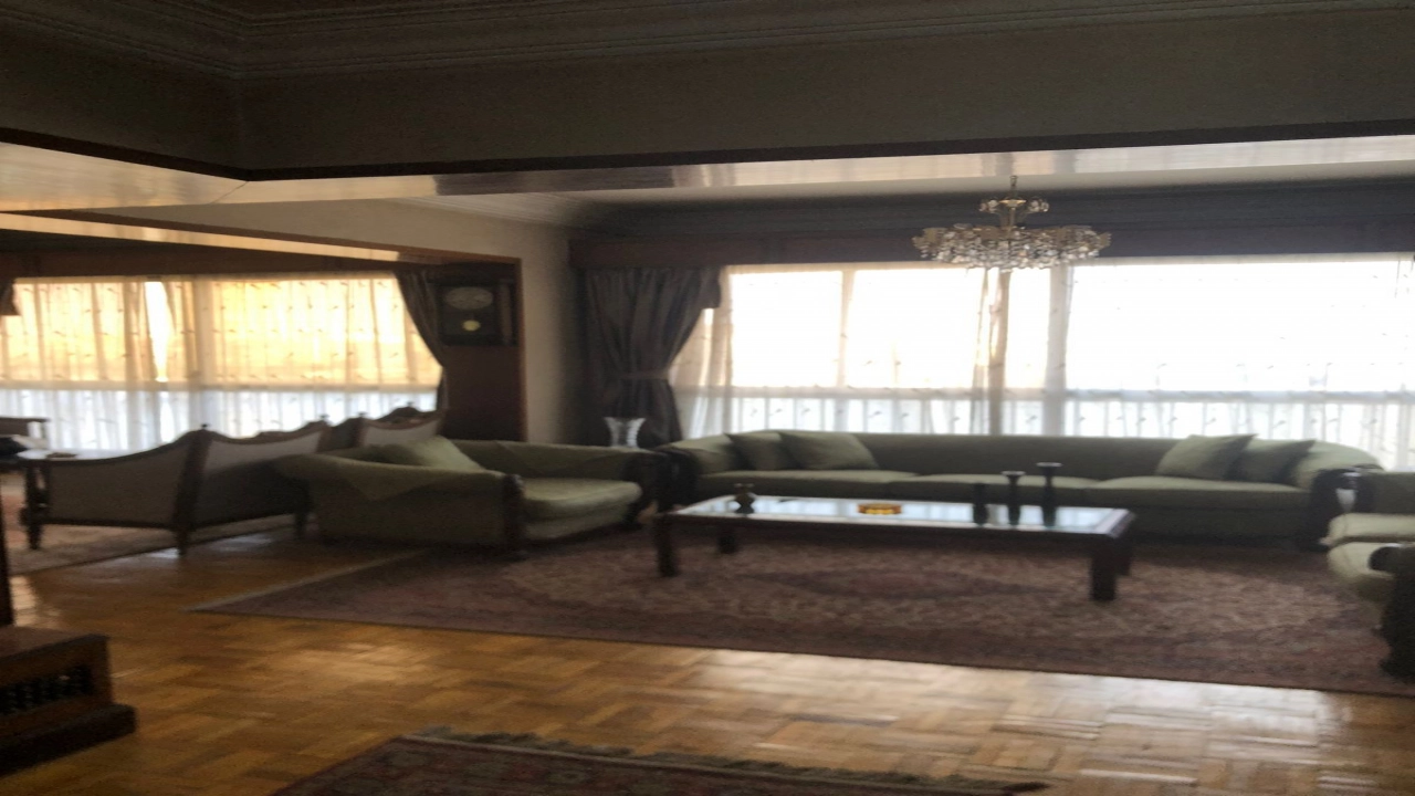 شقة للبيع في شارع البحر الاعظم الجيزة