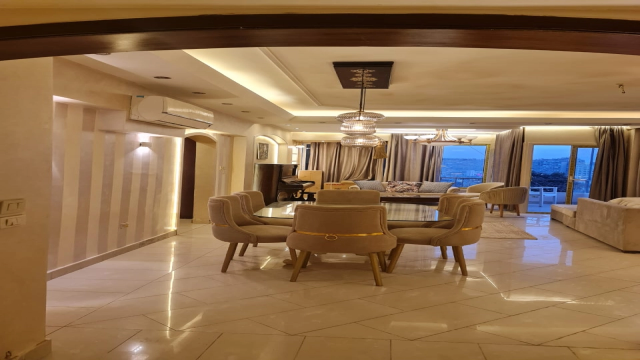 شقة للايجار 3 نوم  في الزمالك