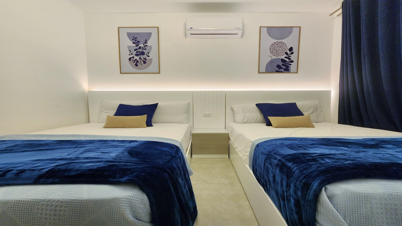 شاليه للايجار في مراسي جريك غرفتين