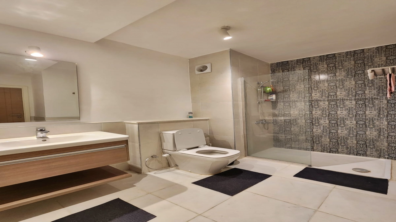 شاليه للايجار في مراسي جريك غرفتين