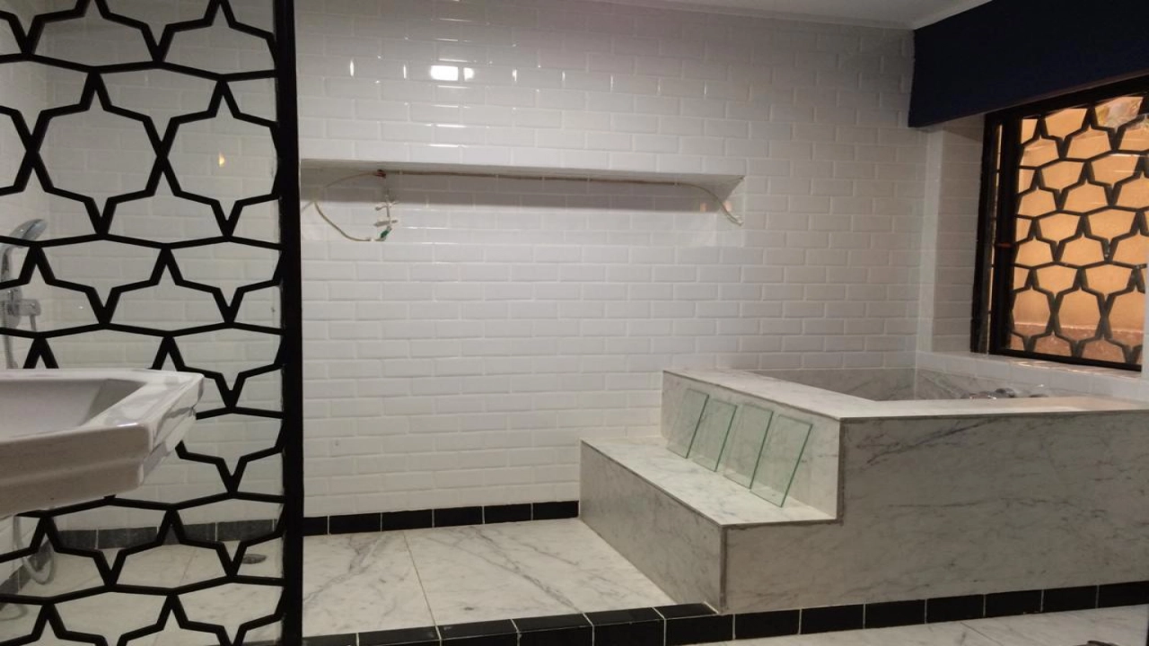 شقة قانون جديد للإيجار تصلح إداري أو سكني - دور أرضي مدخل خاص