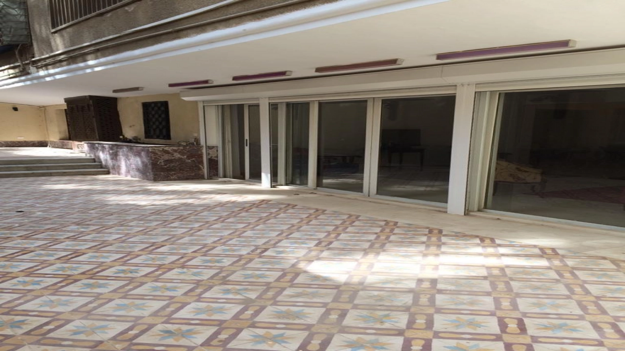 شقة قانون جديد للإيجار تصلح إداري أو سكني - دور أرضي مدخل خاص