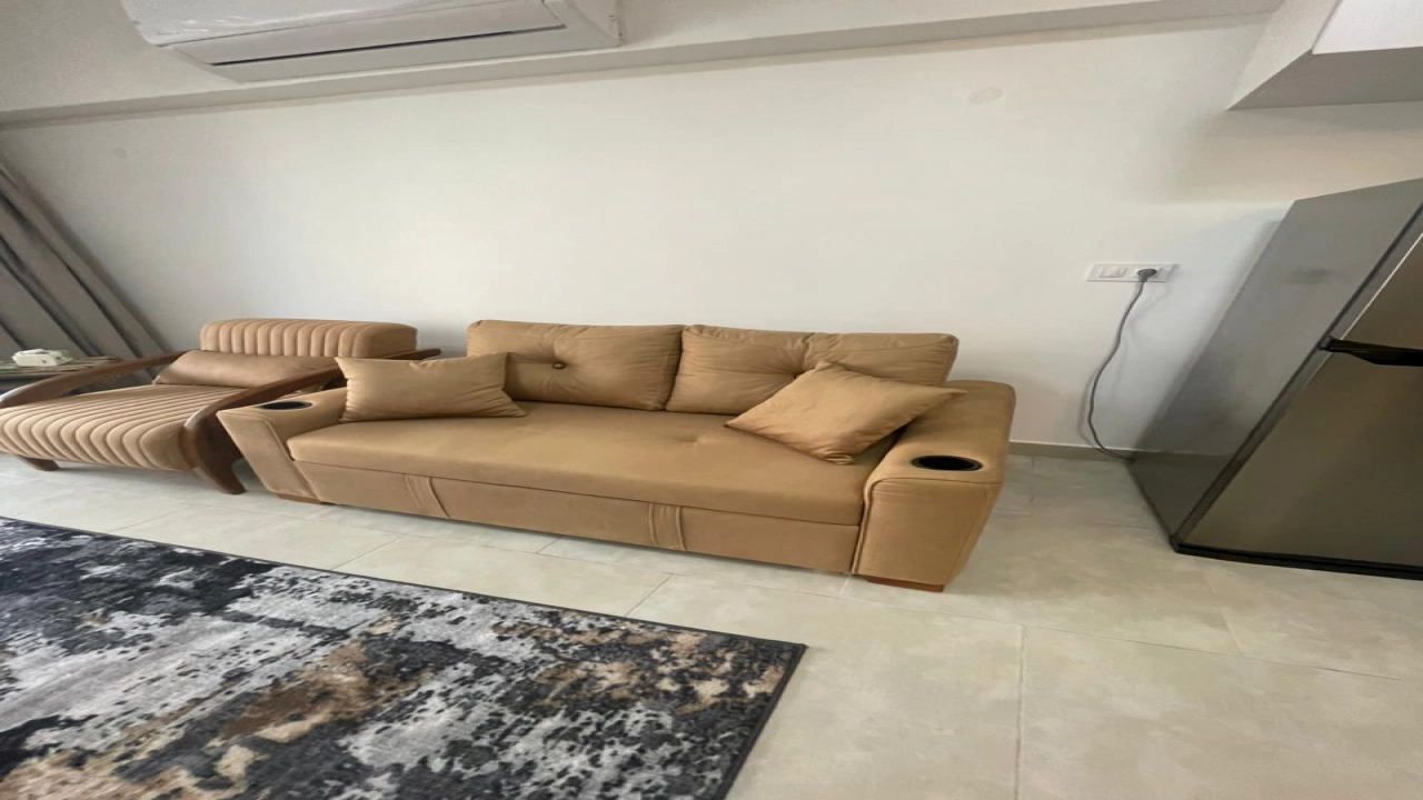 استديو للايجار في مراسي جريك