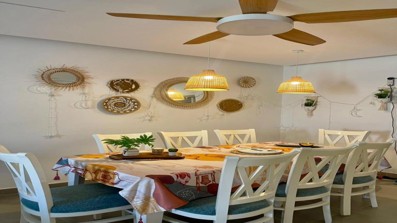 شاليه للإيجار في قرية امواج الساحل الشمالي سيدي عبد الرحمن 3 غرف