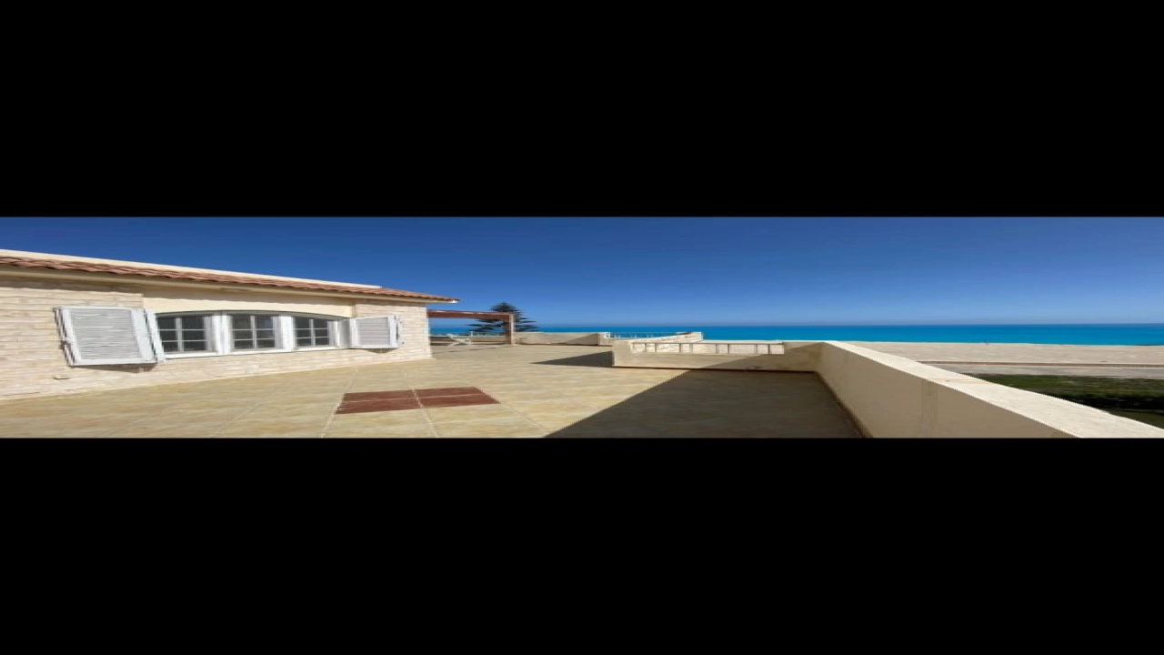 شاليه للايجار في قريه جرين بيتش الساحل الشمالي غرفتين