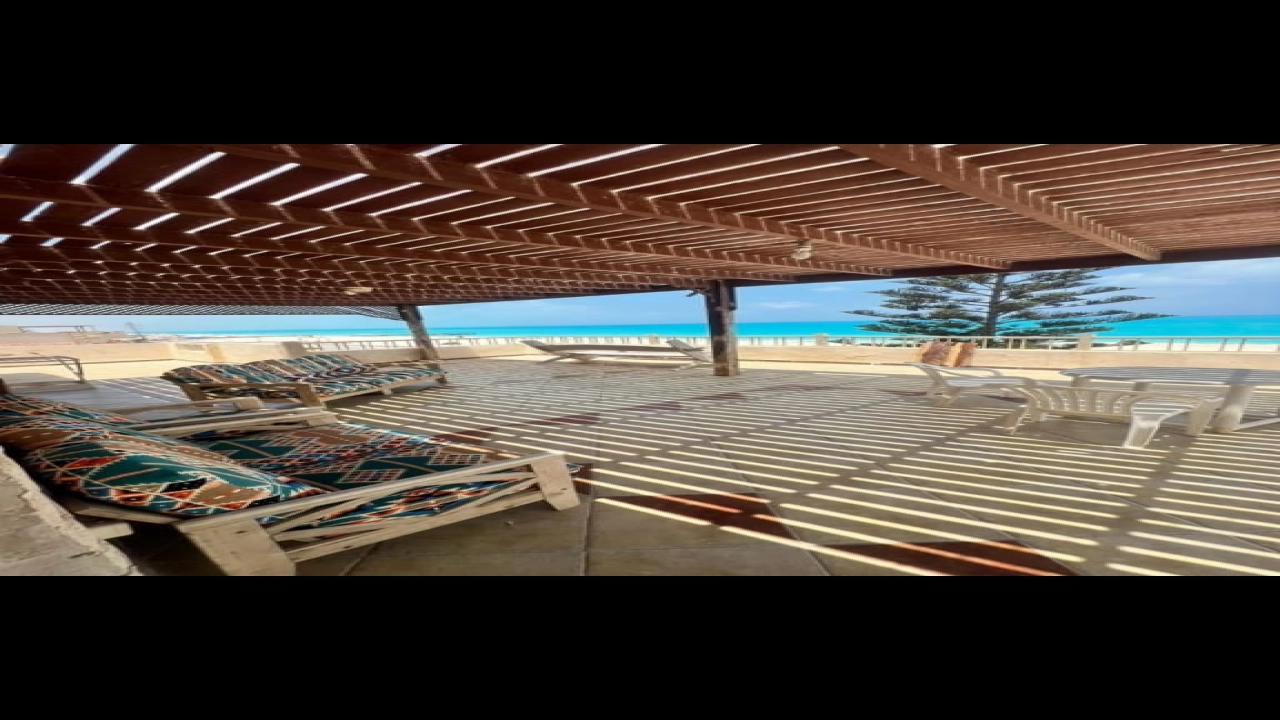 شاليه للايجار في قريه جرين بيتش الساحل الشمالي غرفتين