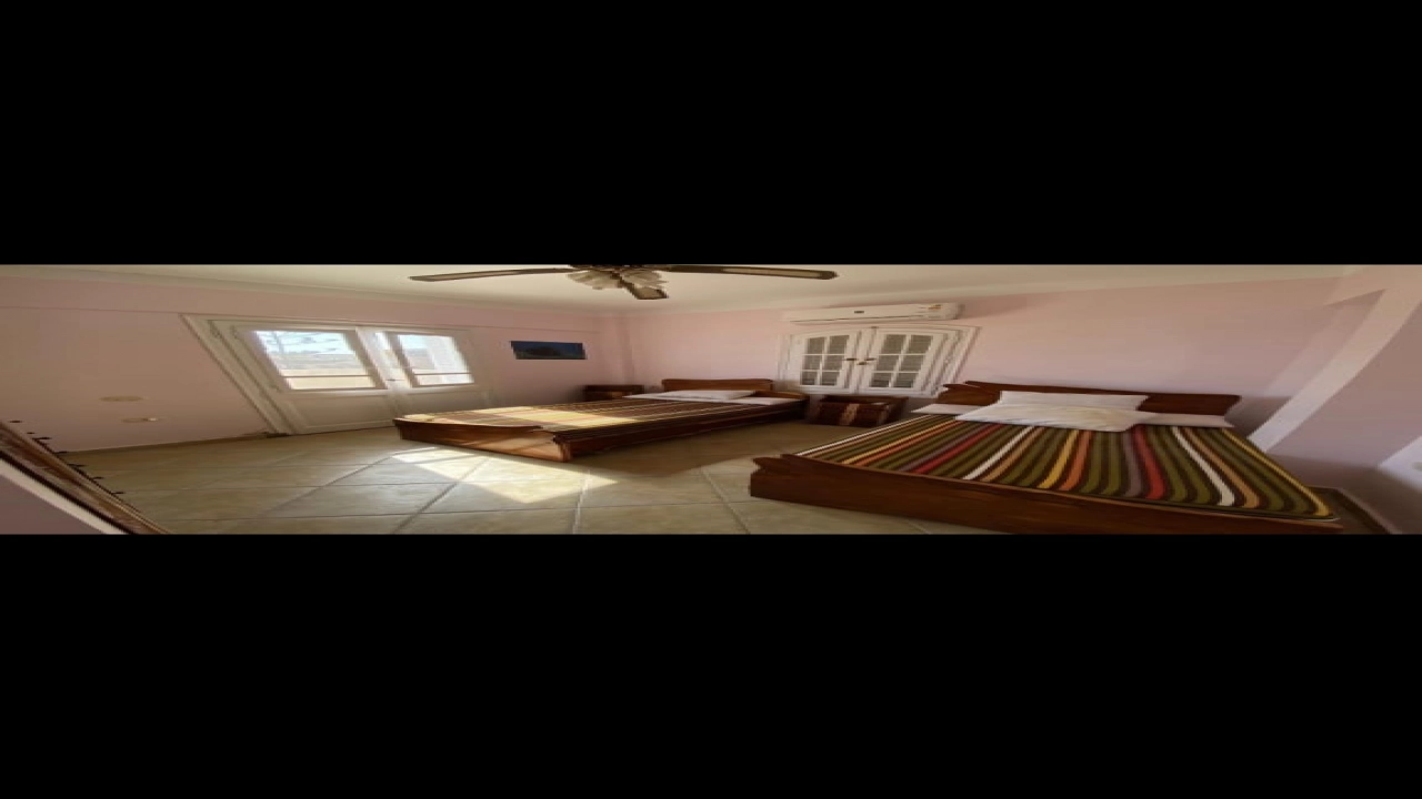 شاليه للايجار في قريه جرين بيتش الساحل الشمالي غرفتين