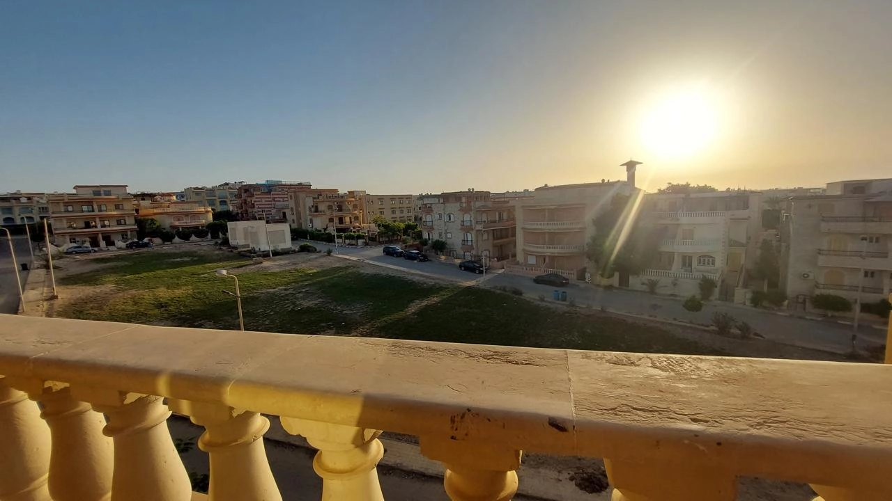 شاليه للايجار في قريه اللوتس الساحل الشمالي غرفتين