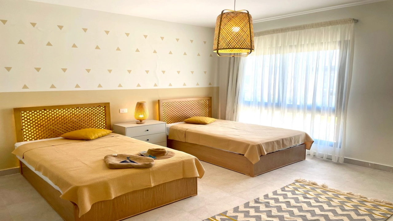 swan lake فيلا للايجار فى ( راس الحكمه )