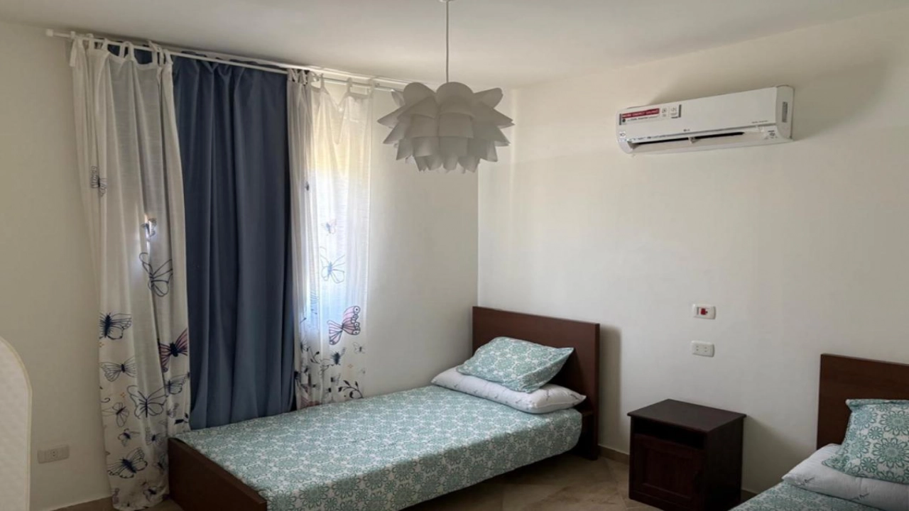 شاليه للايجار ارضي بجاردن 3 غرف بماونتن فيو الساحل الشمالي