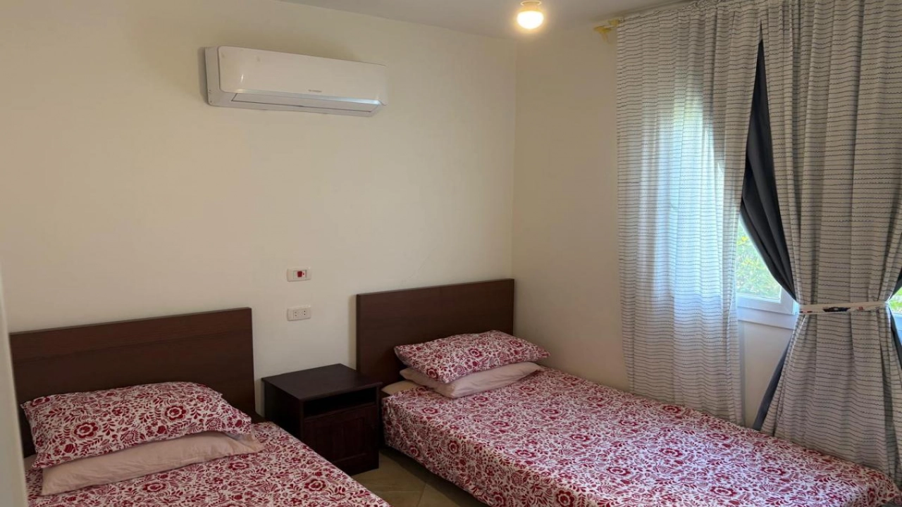 شاليه للايجار ارضي بجاردن 3 غرف بماونتن فيو الساحل الشمالي