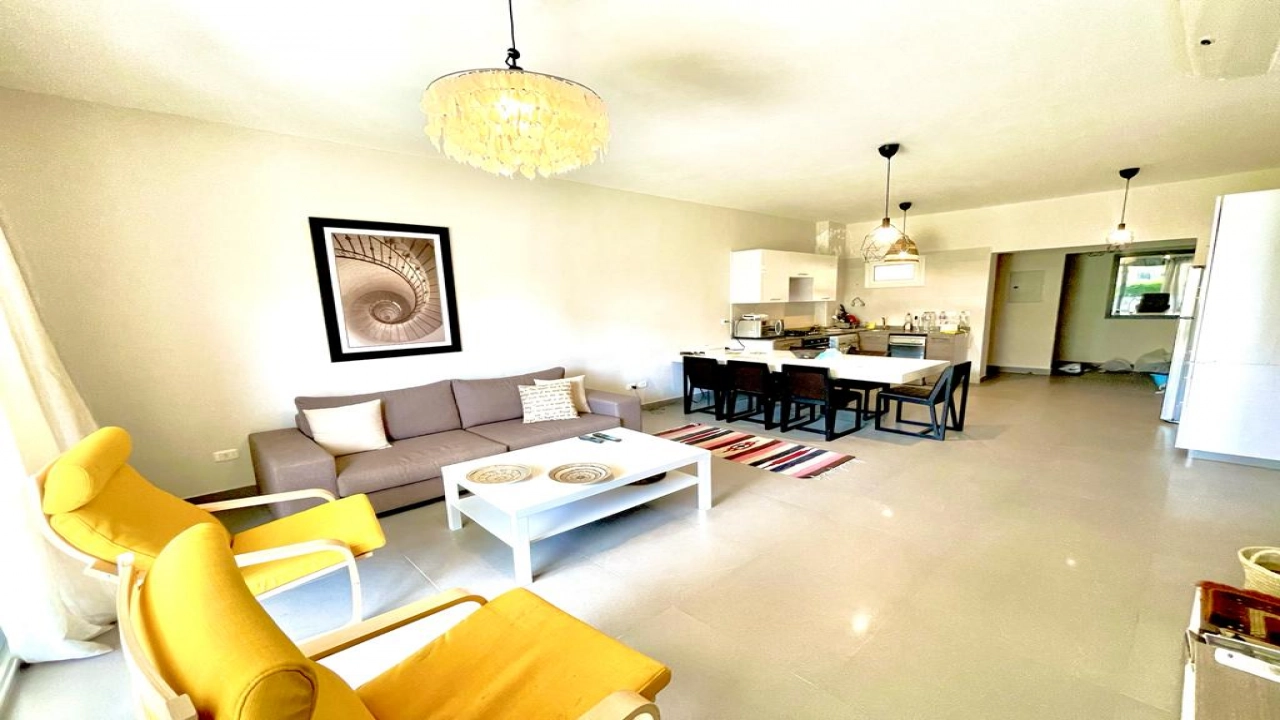 شاليه مميز للبيع في امواج الساحل الشمالي 3 غرف