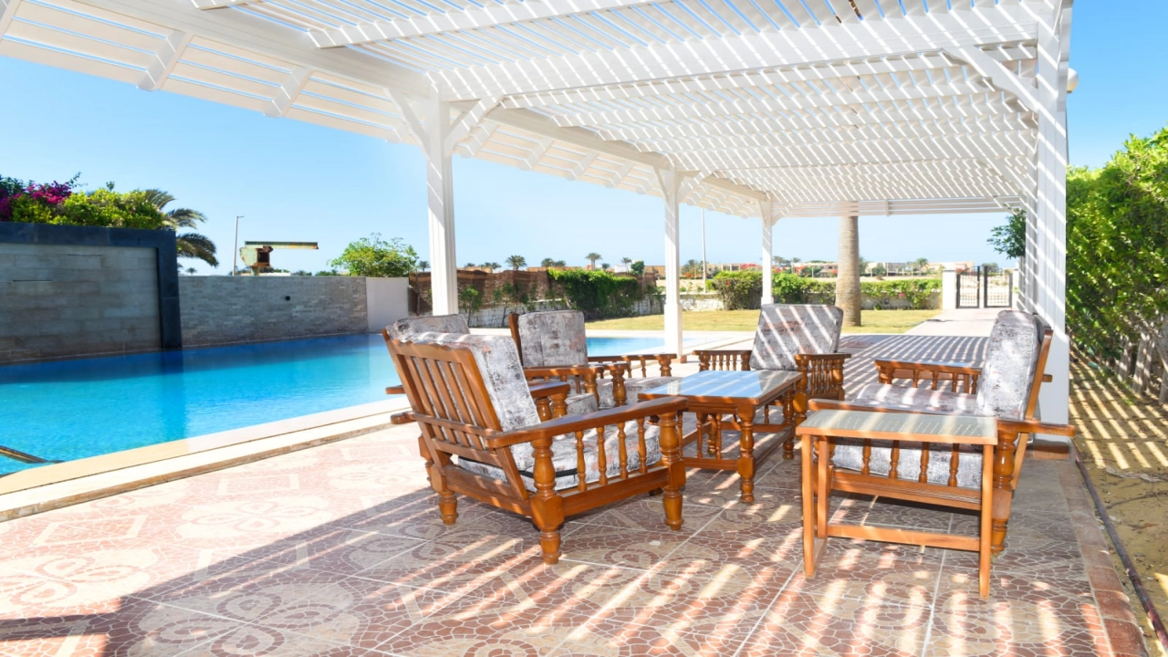 فيلا للايجارفى مارينا 2(الساحل الشمالى)