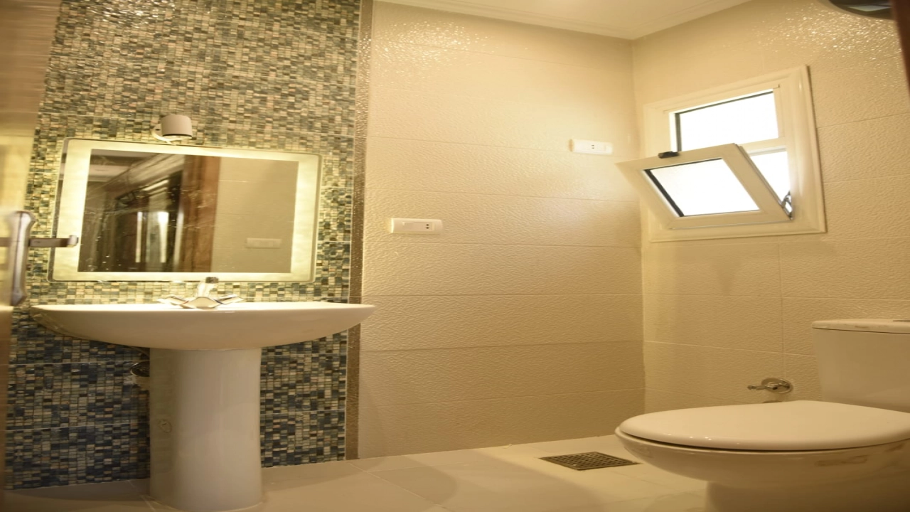 فيلا للايجارفى مارينا 2(الساحل الشمالى)