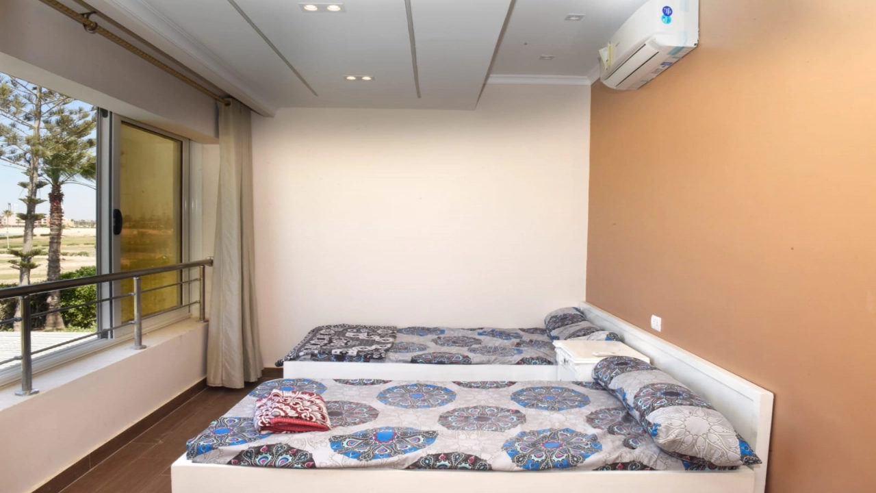 فيلا للايجارفى مارينا 2(الساحل الشمالى)