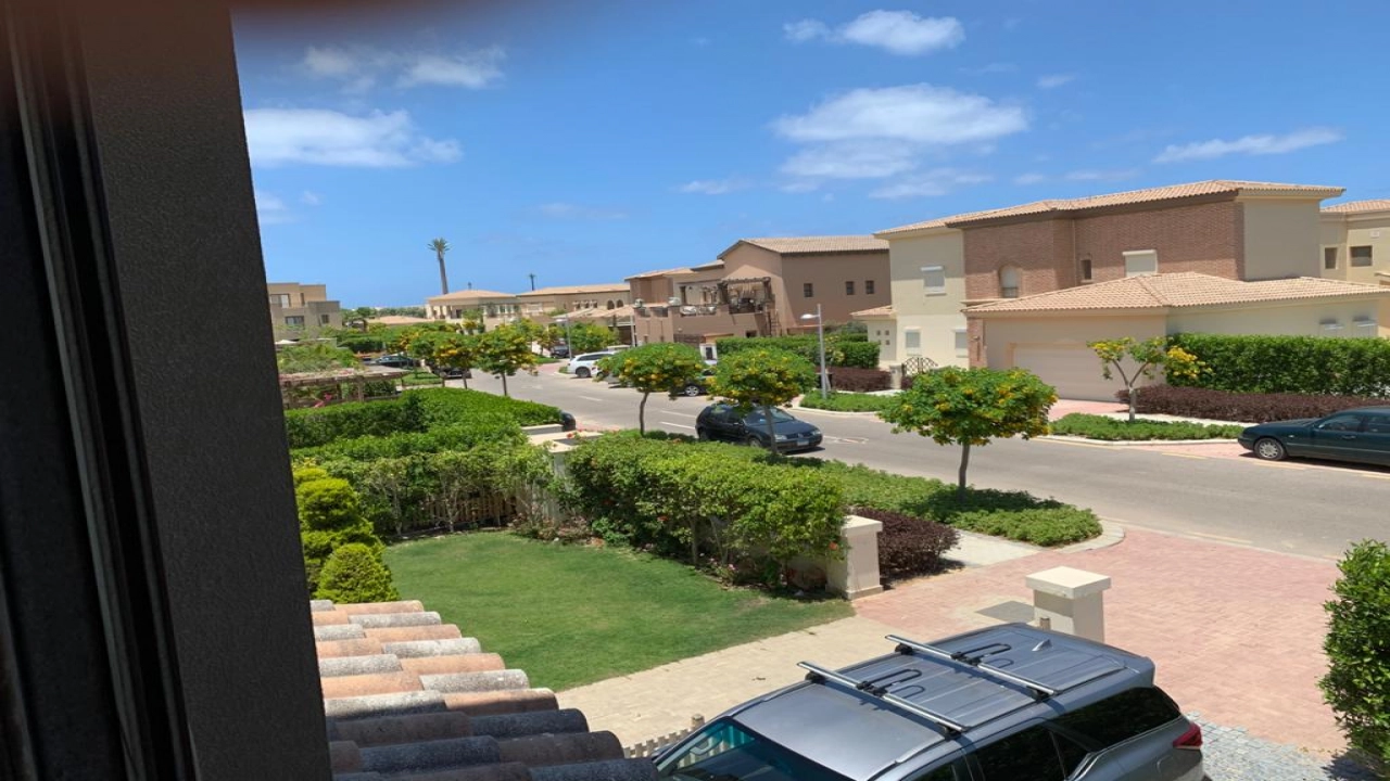 فيلا للايجار في مراسي فيرونا 3 غرف