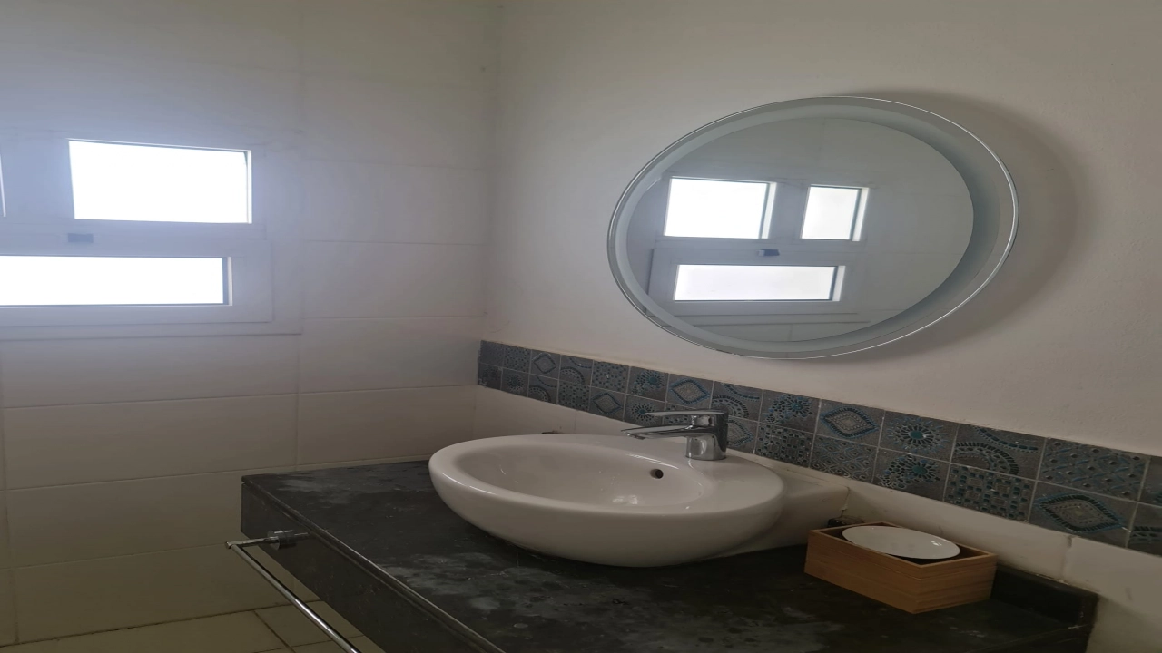 شالية للايجار في قرية فوكا باي الدور الارضي 3غرف