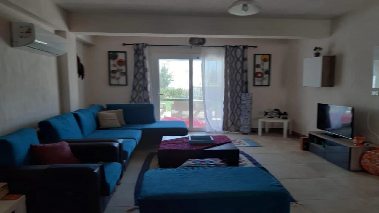 شايه للايجار في ماونتن فيو دور ارضي 3غرف