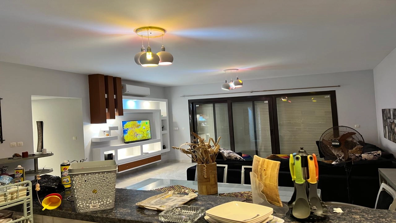 شاليه للايجار في مراسي بلانكا 2 غرفه