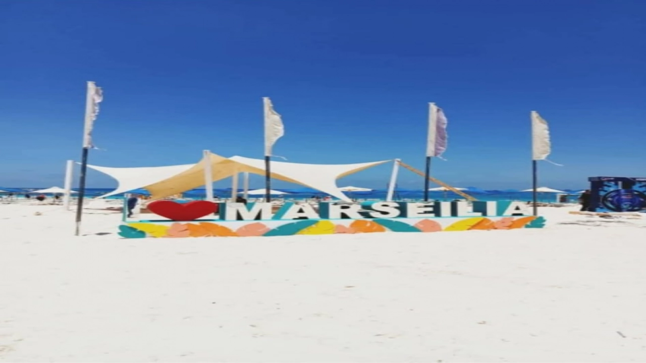 شاليه للايجار في مارسيليا بيتش 4 3غرف