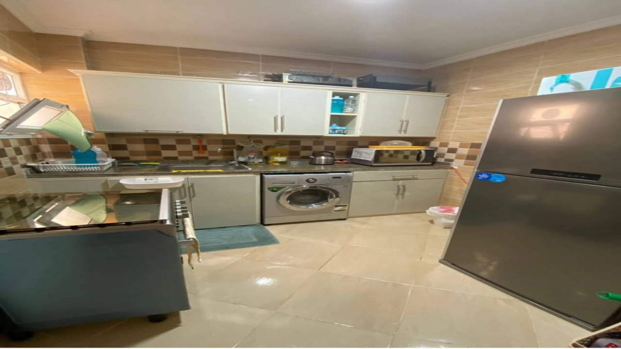 شاليه للايجار في مارسيليا بيتش 4 3غرف