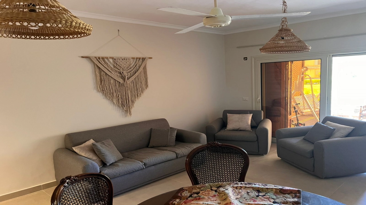 استوديو ارضي بجاردن في قرية الشروق