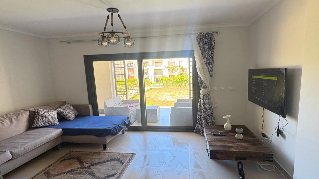 شاليه ارضي بجاردن في جايا سيدي عبد الرحمن (الساحل الشمالي )