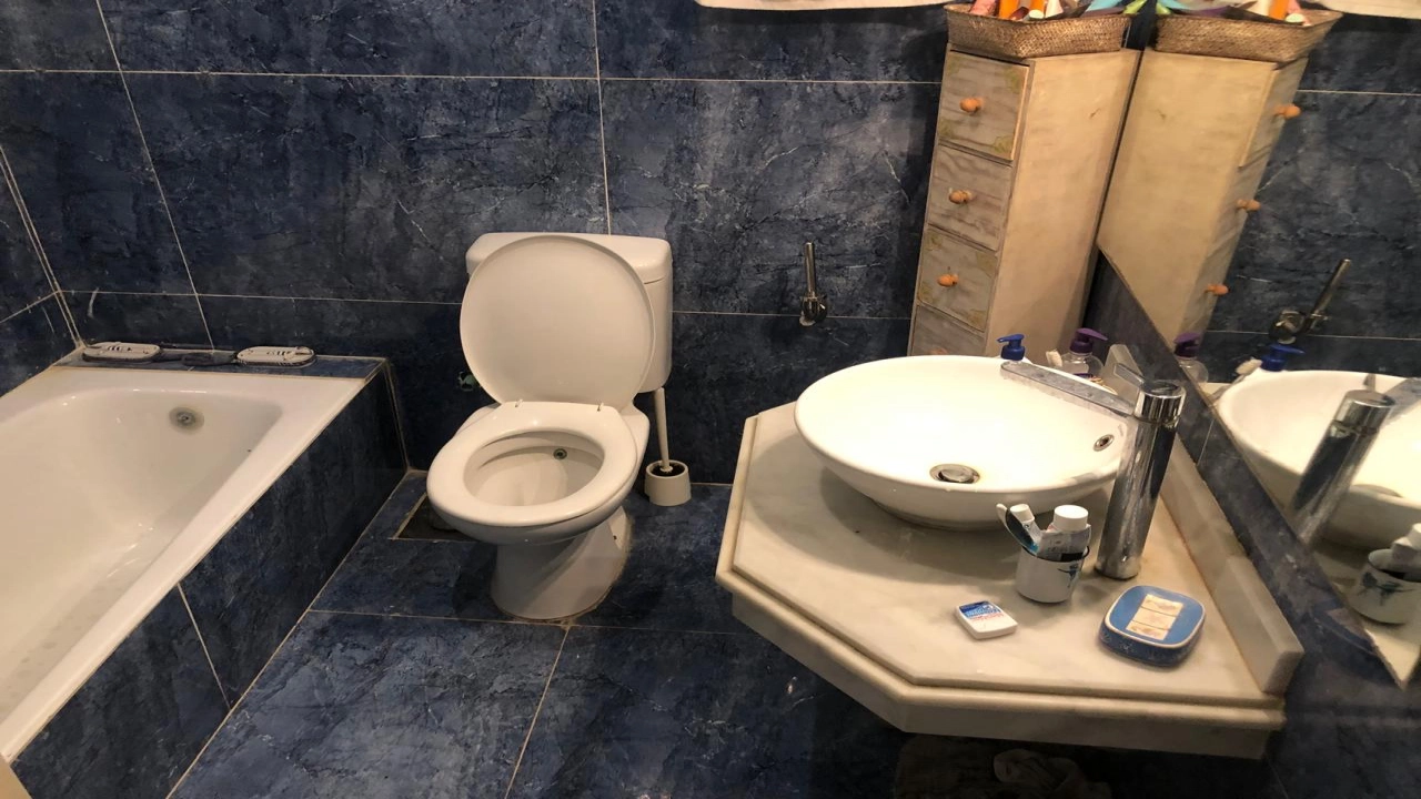 سنيور شالية للايجار في هاسينددا باي ارضي 3غرف