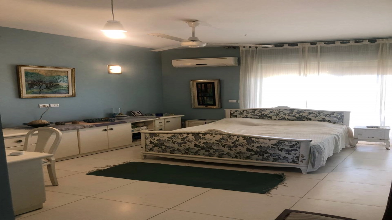 سنيور شالية للايجار في هاسينددا باي ارضي 3غرف