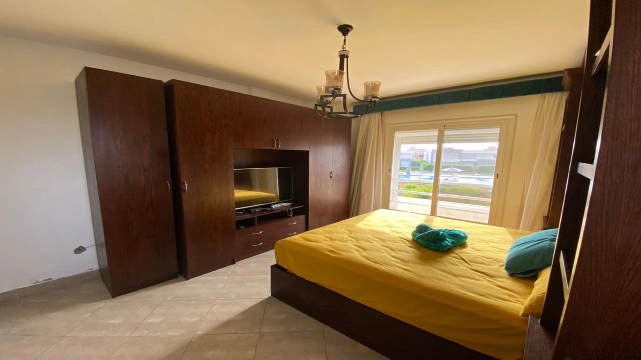 توين هاوس للايجار في امواج 5غرف