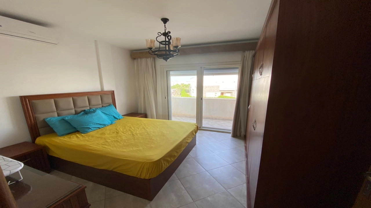 توين هاوس للايجار في امواج 5غرف