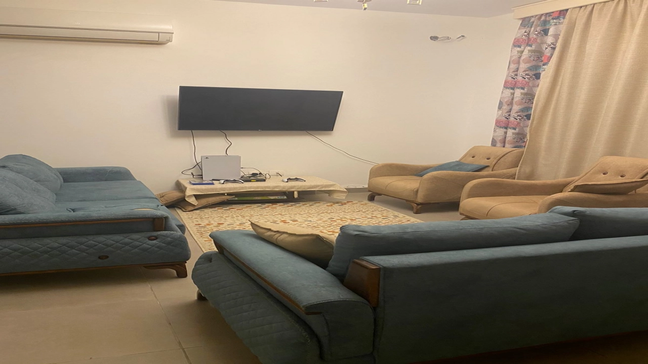 للبيع دوبلكس 3 غرف ارضي واول  قرية أمواج