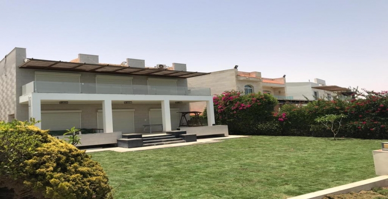 فيلا للبيع  بالساحل الشمالي مارينا